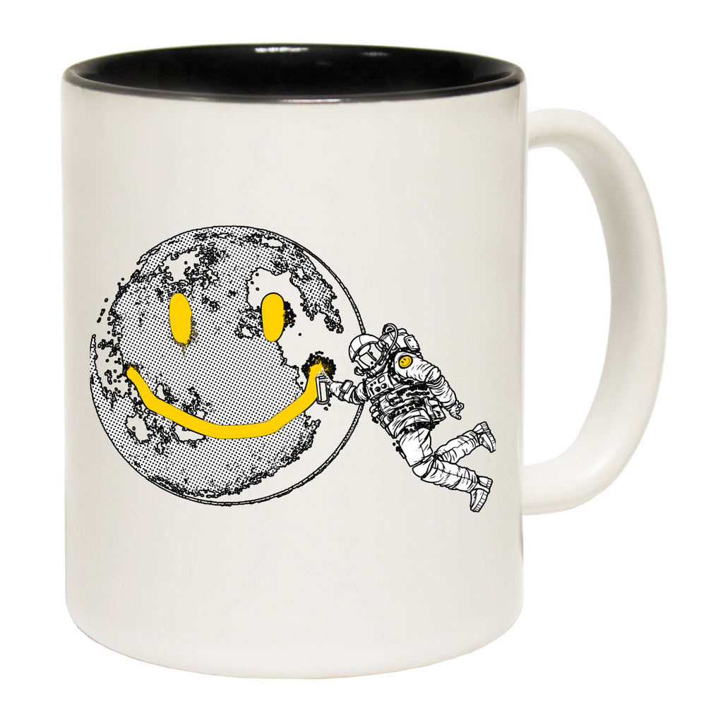 Austraunaught Smile Spray Paint Moon - Funny Coffee Mug Cup