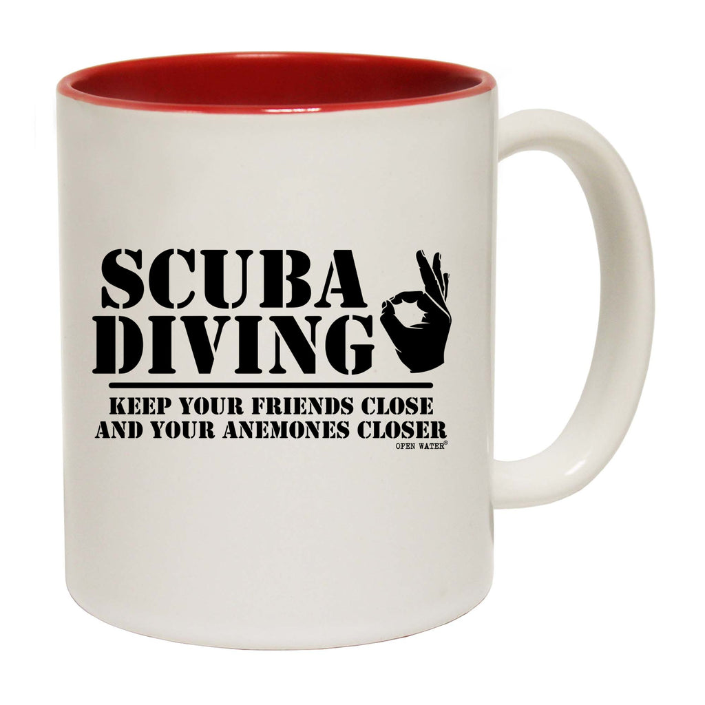 Ow Scuba Diving Keep Friends Close - Funny Coffee Mug